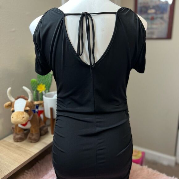 Black mini dress - Picture 5 of 8